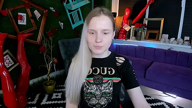 SherriButlers online show from May 2026 09:04:02 AM