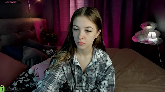 Miss Shanel online show from May 2026 12:52:02 AM