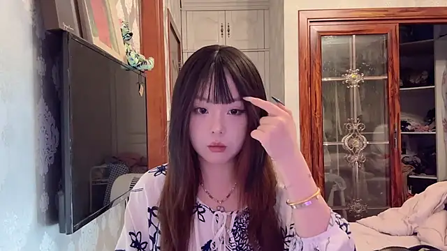 thelittlexx online show from April 2026 07:44:01 AM