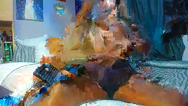 Noviavee online show from May 2026 08:49:01 PM