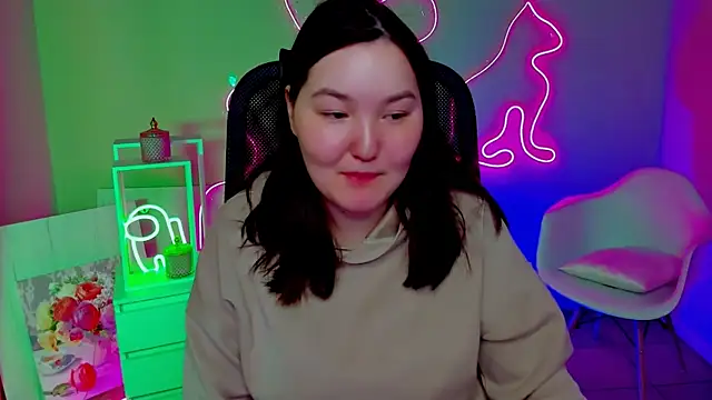 Snapshot of CamilaMartiez chatting on April 2026 02:06:01 PM CamilaMartiez online show from April 2026 02:06:01 PM