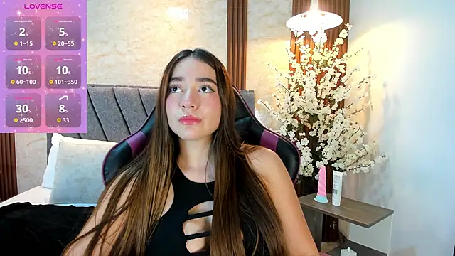 Anissa m  online show from April 2026 06:45:02 PM