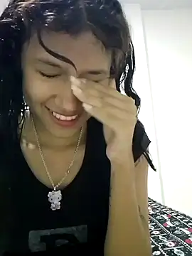 Snapshot of Yi_Uzi chatting on May 2026 10:50:03 PM Yi Uzi online show from May 2026 10:50:03 PM