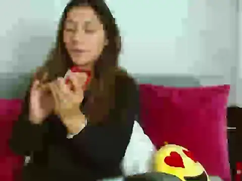 Violet Donell online show from May 2026 01:12:02 AM