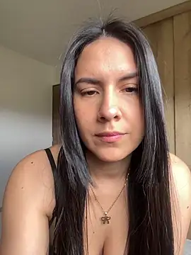 Annarhode online show from June 2026 06:31:02 PM