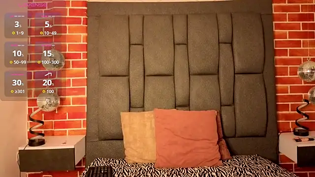 luxuryheavenn online show from March 2026 08:32:01 PM