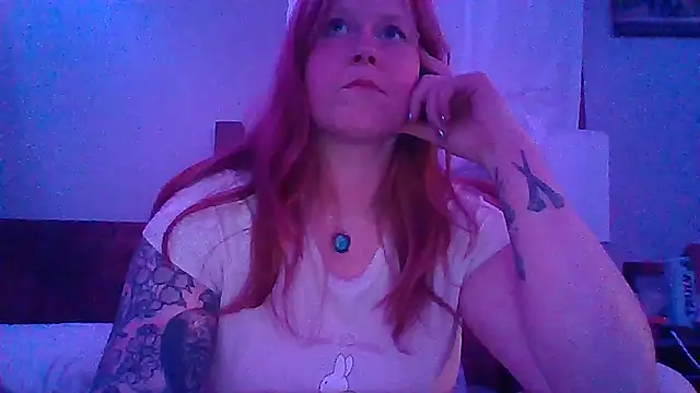 RedVelvetVixen online show from April 2026 02:06:01 AM