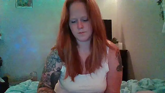RedVelvetVixen online show from May 2026 02:18:02 AM