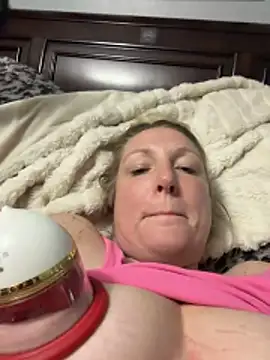 Snapshot of sweetkacibaby chatting on April 2026 07:02:01 AM sweetkacibaby online show from April 2026 07:02:01 AM