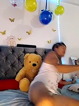 ANDRES URRIETA online show from April 2026 10:05:01 AM