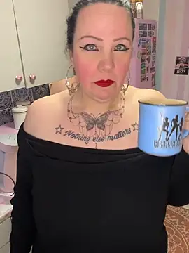Snapshot of Noraya_ink chatting on April 2026 06:00:02 AM Noraya ink online show from April 2026 06:00:02 AM