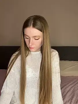 Snapshot of AliceVilliers chatting on March 2026 06:51:02 PM AliceVilliers online show from March 2026 06:51:02 PM