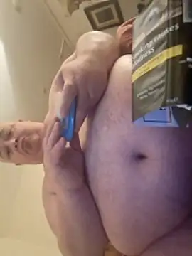 Snapshot of andymart46 chatting on April 2026 12:41:01 AM andymart46 online show from April 2026 12:41:01 AM