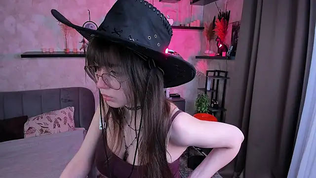 LaelIvie online show from April 2026 08:53:02 AM