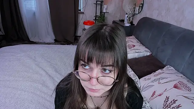 LaelIvie online show from April 2026 08:20:02 AM