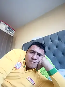 luis20212 online show from March 2026 10:26:01 PM