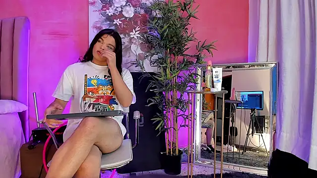 LexyNova  online show from April 2026 09:50:02 PM