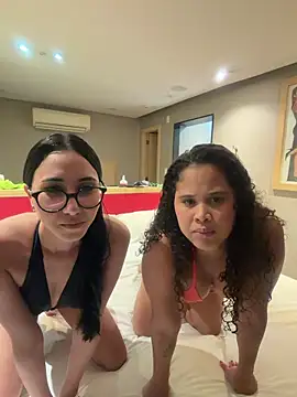 juliacosta online show from June 2026 09:49:01 PM