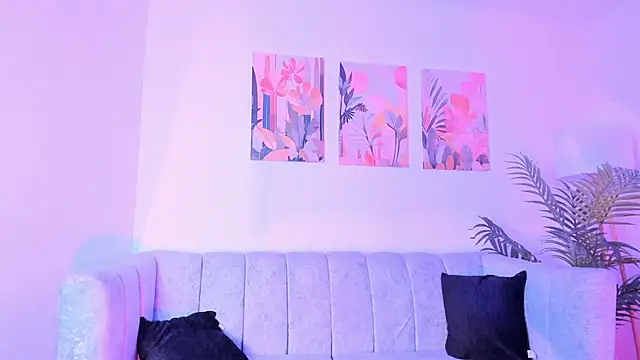 Velvet Noir  online show from June 2026 11:27:02 AM