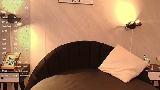 Snapshot of Ciielo_777 chatting on March 2026 08:32:01 PM Ciielo 777 online show from March 2026 08:32:01 PM