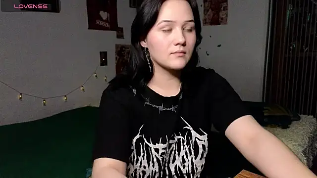 Tori Sweet online show from May 2026 02:05:02 AM