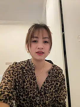 Yang 218 online show from April 2026 12:29:02 PM