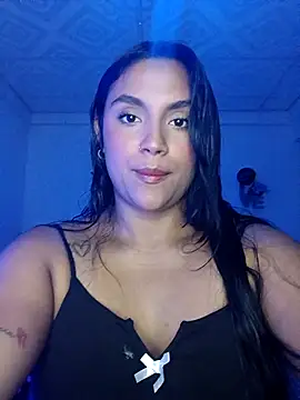 Snapshot of Kim_roussee chatting on April 2026 07:20:01 AM Kim roussee online show from April 2026 07:20:01 AM