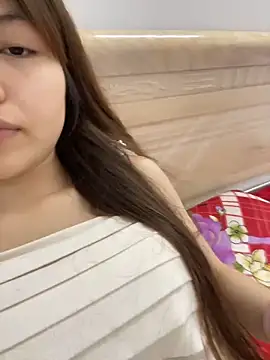 Snapshot of -Vaci- chatting on April 2026 01:41:02 PM -Vaci- online show from April 2026 01:41:02 PM