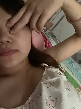 Snapshot of -Vaci- chatting on April 2026 05:51:02 AM -Vaci- online show from April 2026 05:51:02 AM