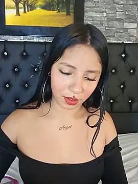  Carolyn online show from May 2026 03:13:01 AM