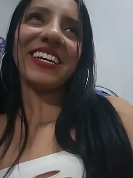  Carolyn online show from May 2026 03:13:02 AM