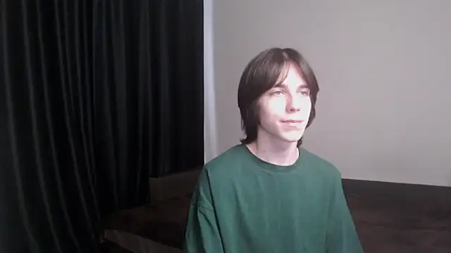 Snapshot of mason_silver chatting on April 2026 08:52:02 AM mason silver online show from April 2026 08:52:02 AM