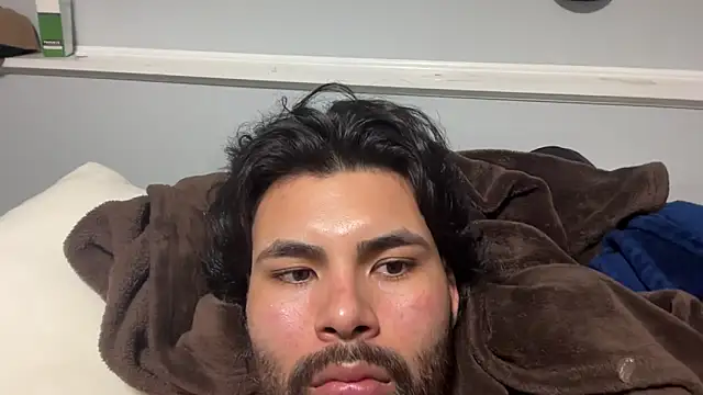 latinoo hott22 online show from May 2026 06:20:01 AM