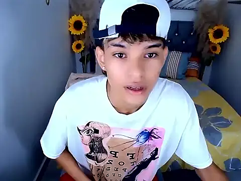 chris evans77 online show from March 2026 12:49:01 PM