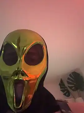 Snapshot of blondes99 chatting on March 2026 03:50:01 AM blondes99 online show from March 2026 03:50:01 AM