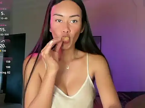 Snapshot of SweetSugar_xx chatting on June 2026 05:16:01 AM SweetSugar xx online show from June 2026 05:16:01 AM