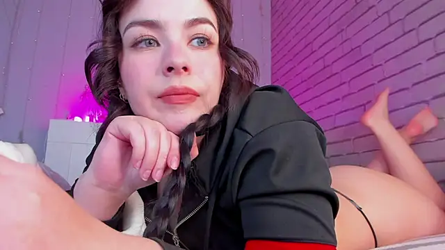 NatalForsy online show from May 2026 12:01:01 PM
