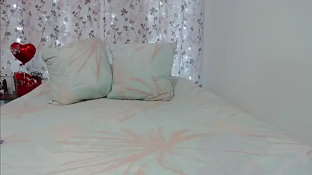 ThaliaGray  online show from May 2026 10:11:01 AM