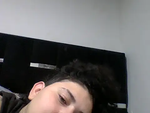 lunaa love online show from March 2026 11:27:02 PM