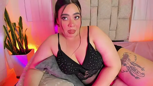 CatalinaReyexxx online show from April 2026 11:23:01 AM