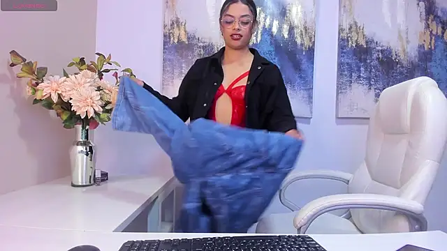 Snapshot of scarlett__2 chatting on April 2026 02:58:01 PM scarlett 2 online show from April 2026 02:58:01 PM