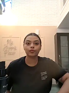 Snapshot of scarlett__2 chatting on May 2026 10:37:01 PM scarlett 2 online show from May 2026 10:37:01 PM