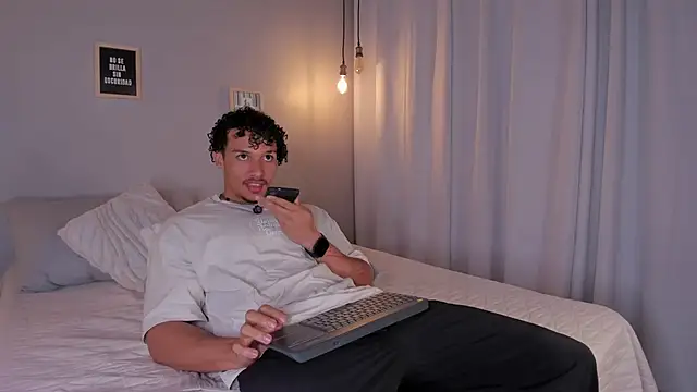 dominik drake online show from April 2026 12:22:02 PM