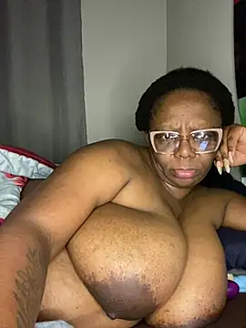 BoobsQueeen online show from July 2026 03:54:02 PM