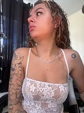 Amber-fire online show from May 2026 03:28:02 PM
