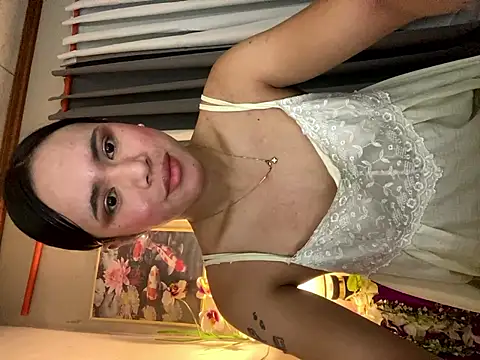 Snapshot of _Flirtyprincess_ chatting on April 2026 03:20:01 AM Flirtyprincess online show from April 2026 03:20:01 AM