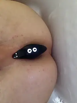 SERRHOT online show from April 2026 03:54:01 PM