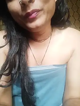 Snapshot of SweetTsAngel chatting on May 2026 03:01:02 AM SweetTsAngel online show from May 2026 03:01:02 AM