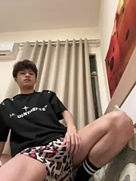 Snapshot of sexyboy-3525 chatting on June 2026 03:22:01 PM sexyboy-3525 online show from June 2026 03:22:01 PM