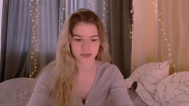 Alisa Swan  online show from May 2026 07:05:01 AM